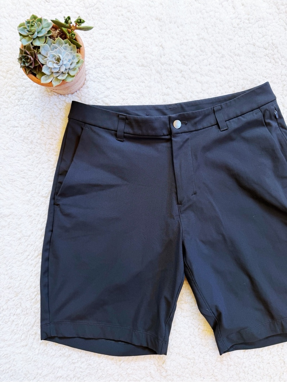 Men’s Lululemon shorts